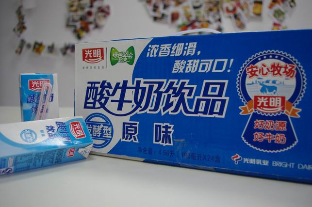 光明酸牛奶,190ml×24盒,团购价47元一箱