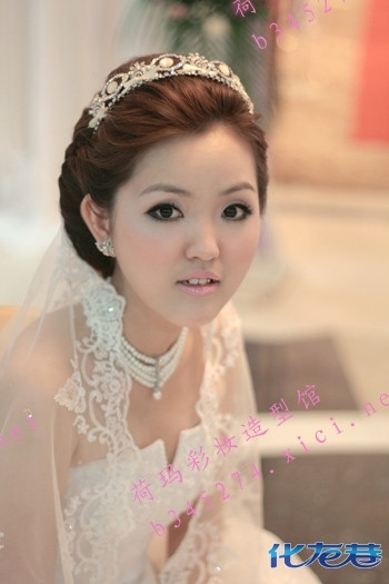 终于抢到了传说中的荷玛彩妆嫁衣馆--米苏老师