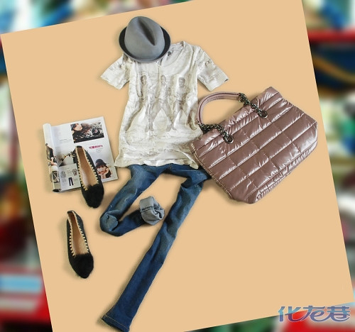 <em>红毛衣</em>+长<em>外套</em>+<em>牛仔</em>裤 16款新年装暖又美(搭配