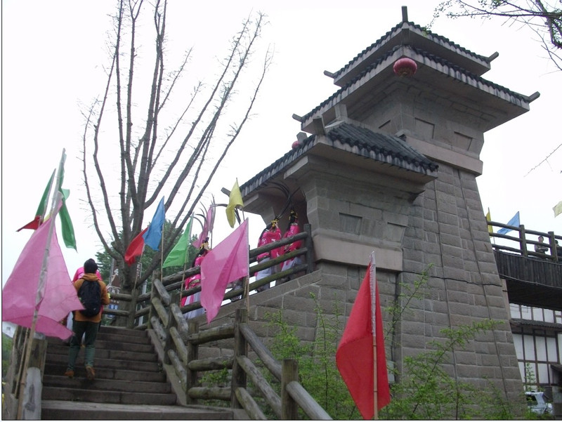 突遇一群三国<em>时期</em>的镁铝,<em>姑娘</em>,<em>qq号</em>是多少?|龙