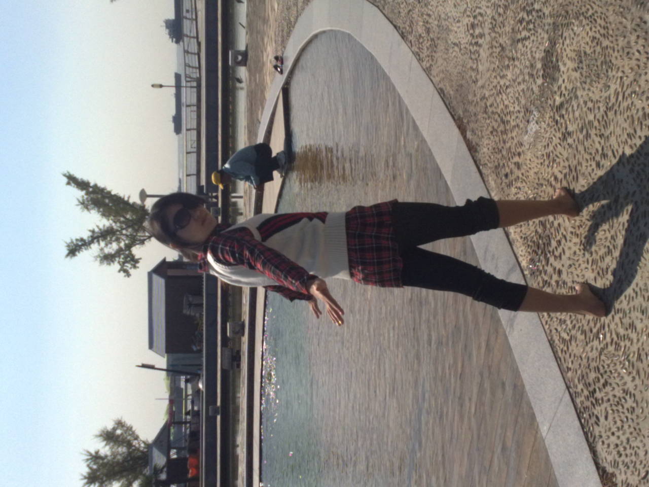 <em>10.23</em>改版,小妖秀下拿回来的yy ~~真人照 看你