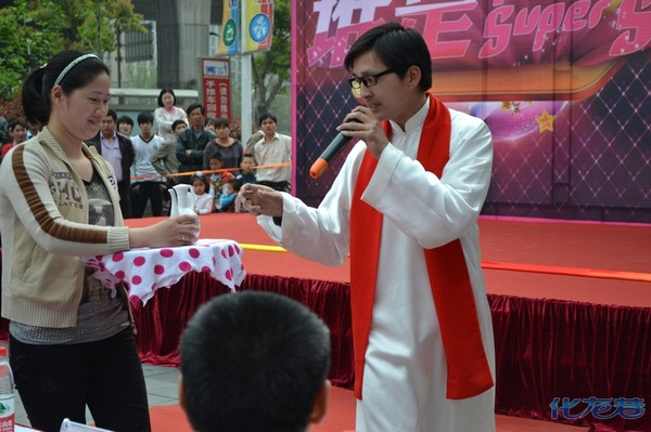 路劲又一城杯草根明星选秀大赛,30进10复赛