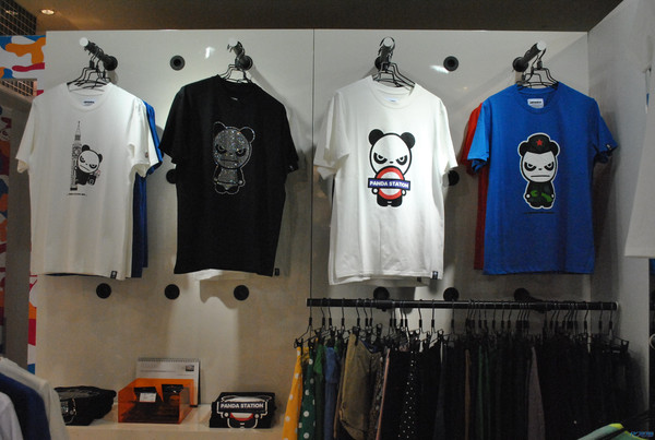 :缤纷夏日,多彩霓裳,新鲜青春人--我们快穿上来