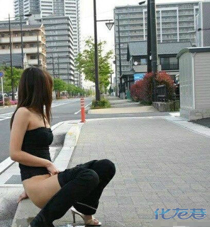 购房者的灾难,实地质问<em>常州</em>烂尾楼盘!<em>老百姓</em>辛