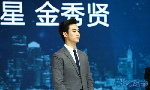 中记者是新的走红方式,<em>鸡排妹内衣店甩文胸</em>证