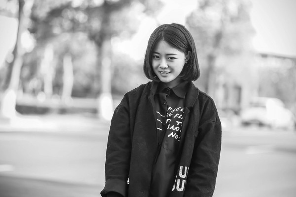 常州大学丁丁学生,想拍美照的MM联系我哦,QQ