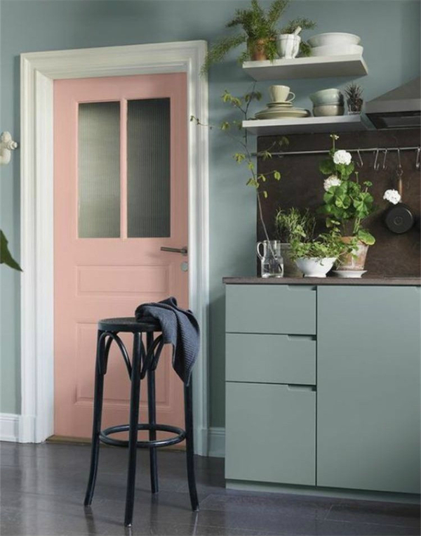 【3D木门·德系精工】单调的室内,一扇有色门