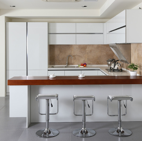 佰丽爱家橱柜之加州阳光,亚克力橱柜的纯洁之恋